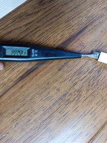 測電筆測手機充電口為何顯示高電壓？探究安全用電的奧秘