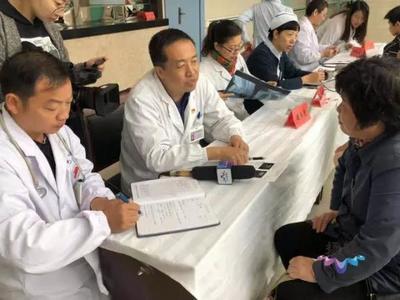 “醫(yī)聯(lián)體”建設(shè)出實(shí)招,他們連續(xù)三年把省級(jí)繼續(xù)教育項(xiàng)目送到基層醫(yī)院